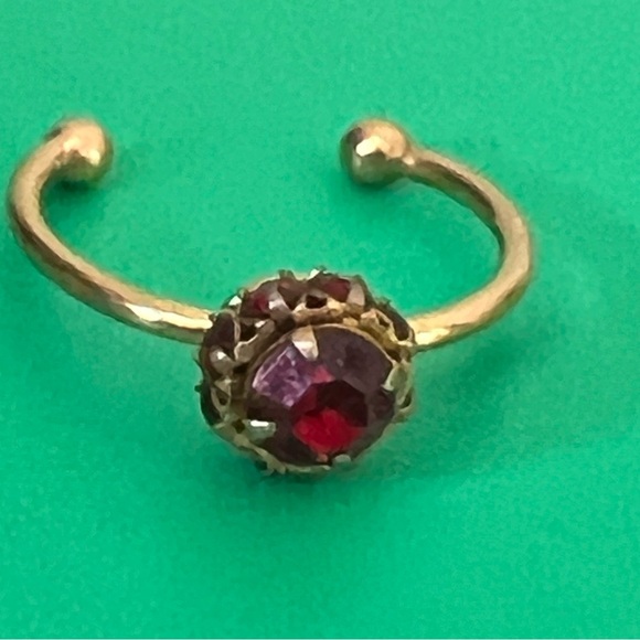 Adjustable gold plated ruby red Ring - Picture 2 of 6